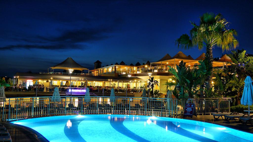 Armonia Holiday Village & Spa Bodrum Екстериор снимка